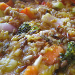 Verduras al vapor con arroz integral y salsa agridulce